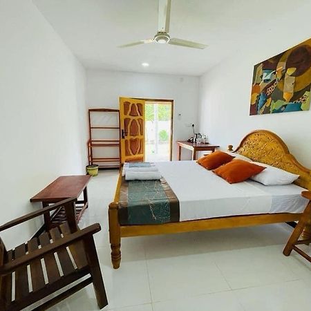 Ratnam Hotel جافنا المظهر الخارجي الصورة